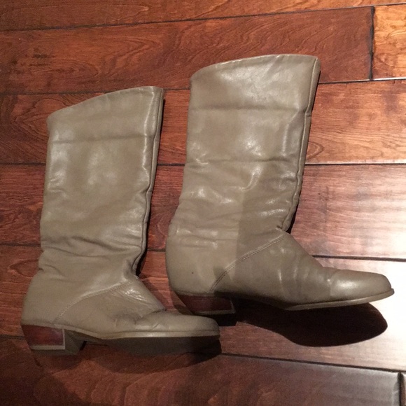 ❤️FINAL❤️Decree leather taupe boots. Low heel - Picture 8 of 8